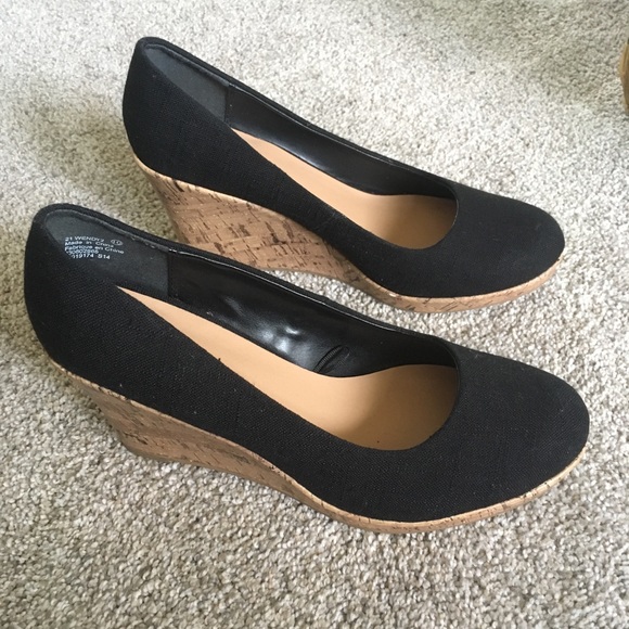 George Wedges - Picture 3 of 7